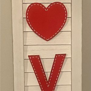 Wooden love shutter pic